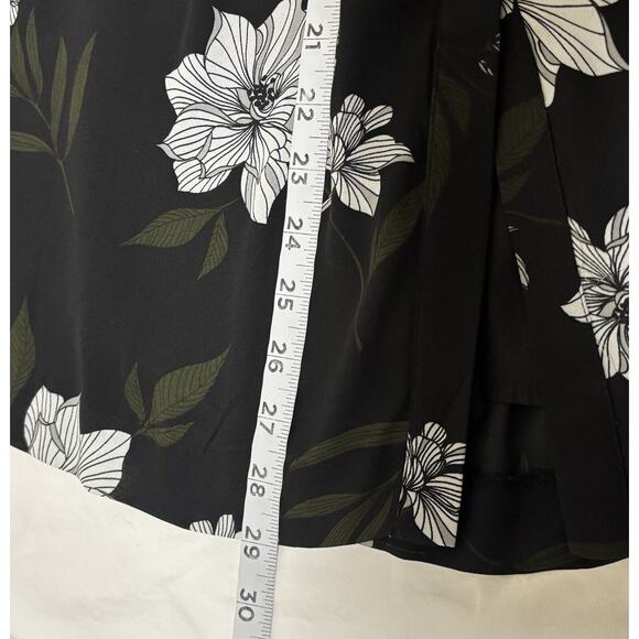 Banana Republic Sz 8 Midi Skirt Pleated Button Front Floral Dark Academia Fairy - Picture 13 of 13